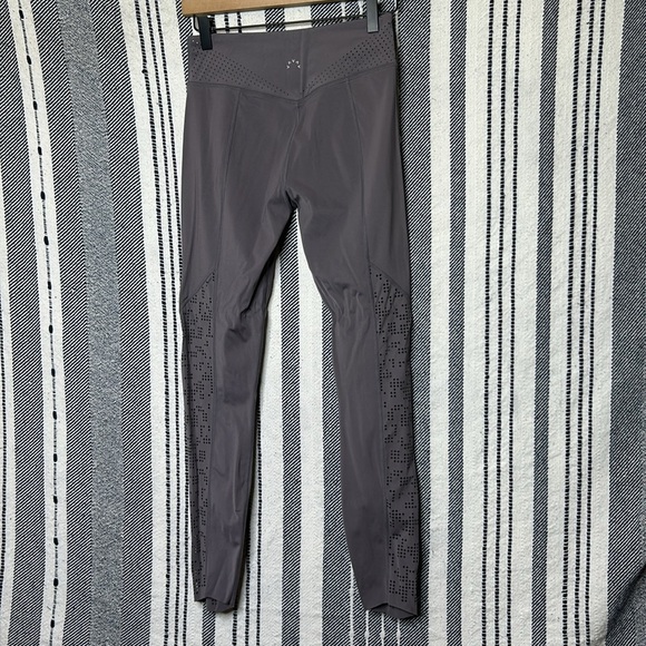 Varley Doran Laser Cut 7/8 Leggings - Picture 2 of 5